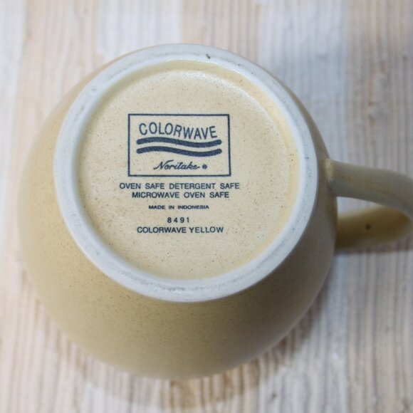 VTG NORITAKE COLORWAVE YELLOW WATER ICE PITCHER STONEWARE 56oz SPECKLED 8491 - Picture 13 of 15